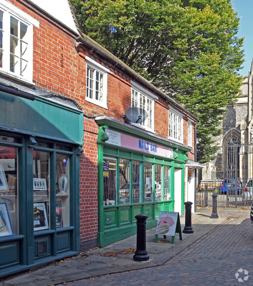 1-3 Cornmarket, High Wycombe for lease - Building Photo - Image 2 of 8