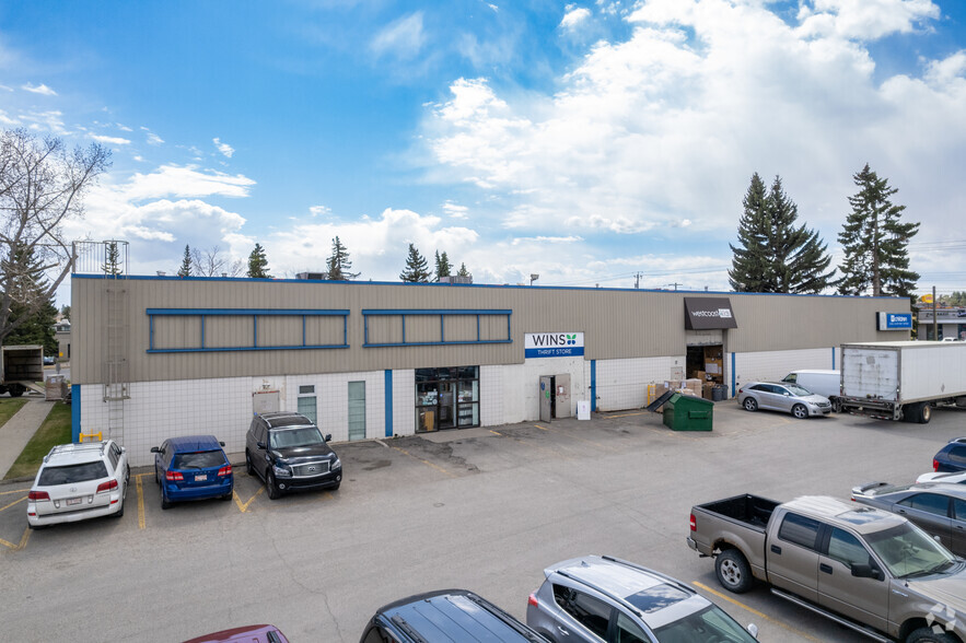 134 71 Av SE, Calgary, AB for lease - Building Photo - Image 3 of 5