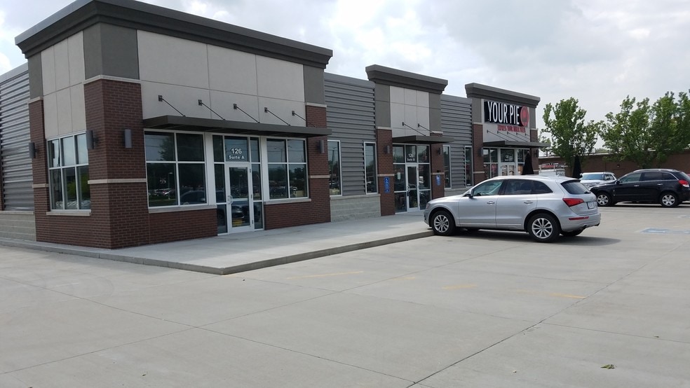 126 E Ridgeway Ave, Waterloo, IA for sale - Other - Image 1 of 1