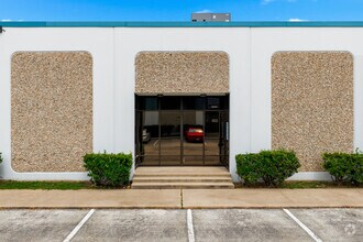 3404-3556 Yale St, Houston, TX for lease Building Photo- Image 1 of 1