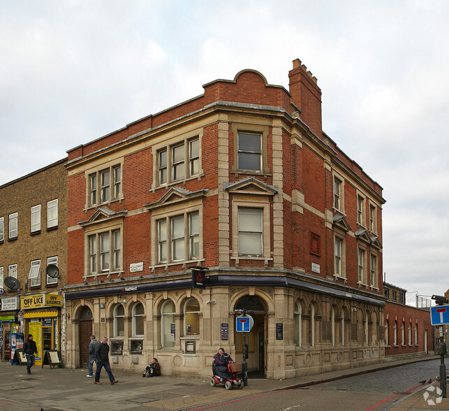 490-492 Holloway Rd, London for sale - Primary Photo - Image 1 of 2