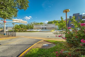 1010 E 3rd St, Chattanooga, TN for lease Building Photo- Image 2 of 2