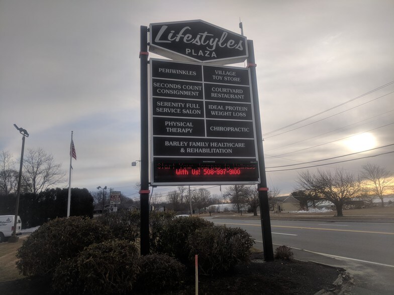 270 Huttleston Ave, Fairhaven, MA 02719