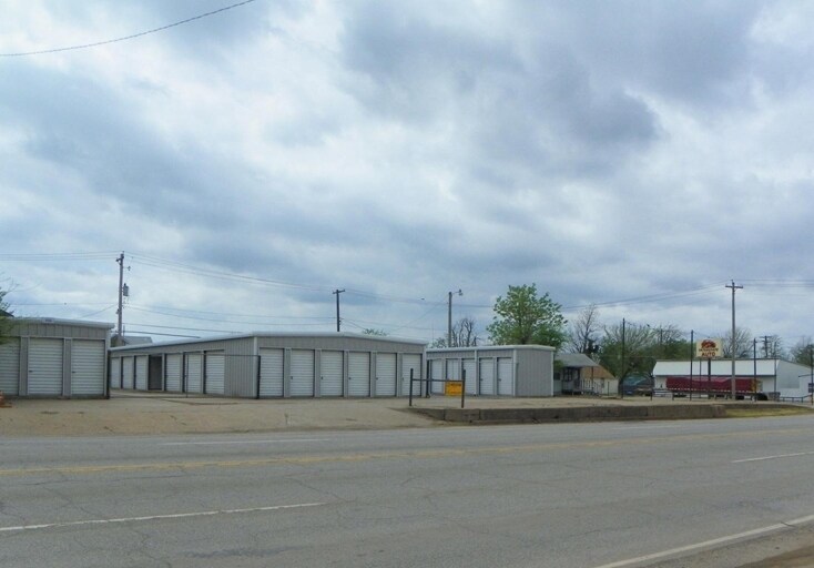 301-309 E Main St, Cushing, OK for sale Primary Photo- Image 1 of 1