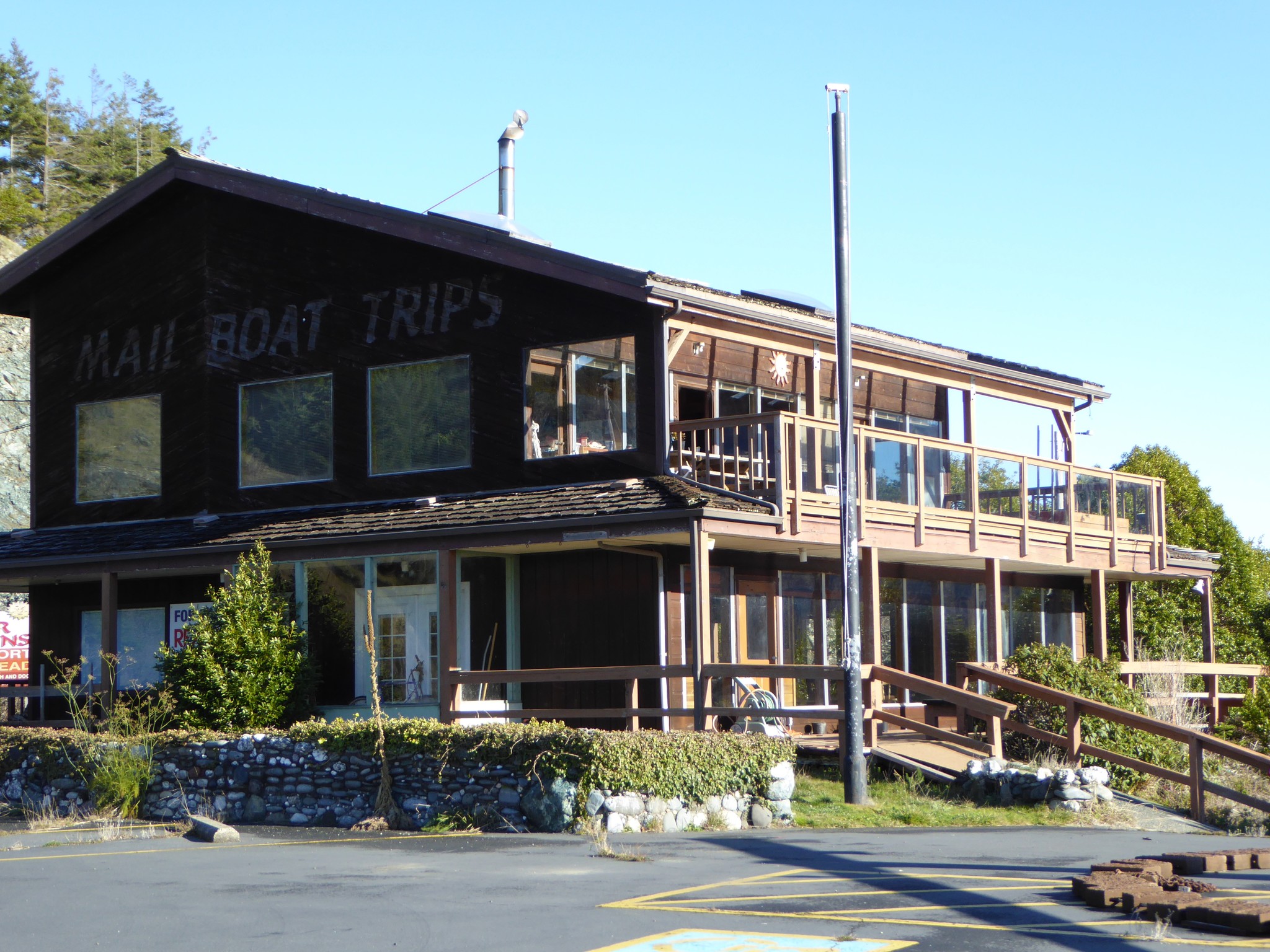 94294 N Bank Rogue River Rd, Gold Beach, OR for sale Building Photo- Image 1 of 1