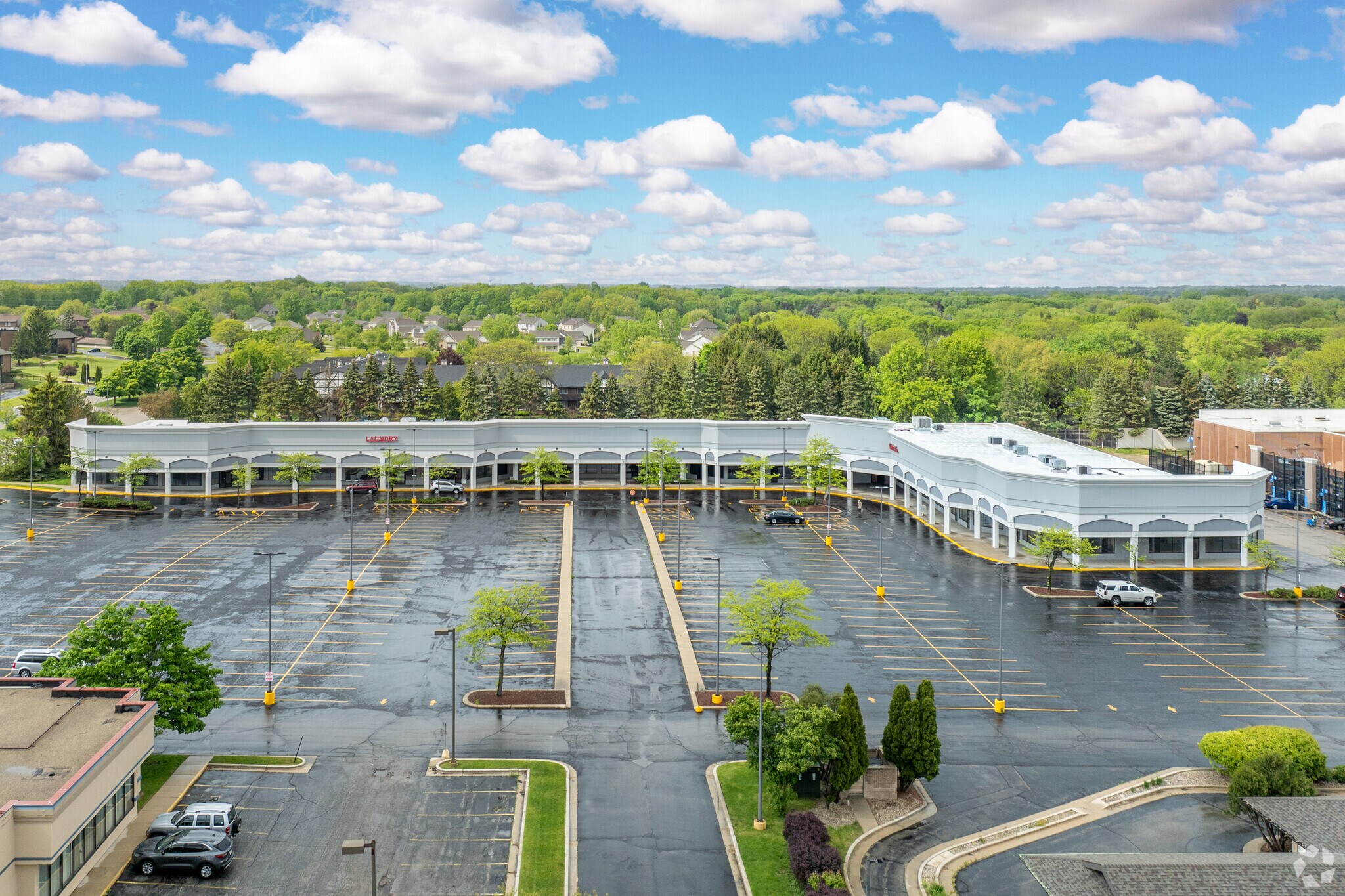 6510-6590 W Brown Deer Rd, Milwaukee, WI for lease Building Photo- Image 1 of 17