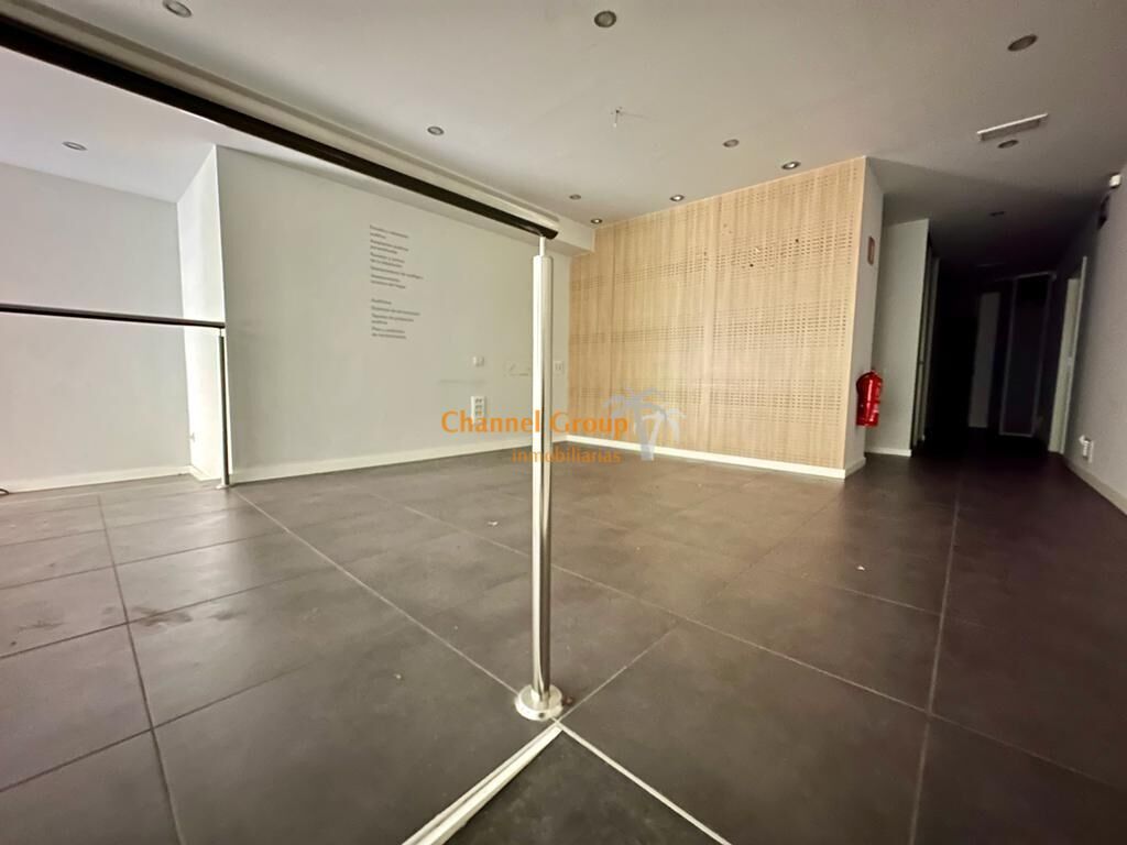 Retail in Elche, Alicante for lease Building Photo- Image 1 of 6