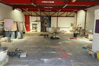 3-39 Arrol Pl, Glasgow for lease Interior Photo- Image 1 of 3