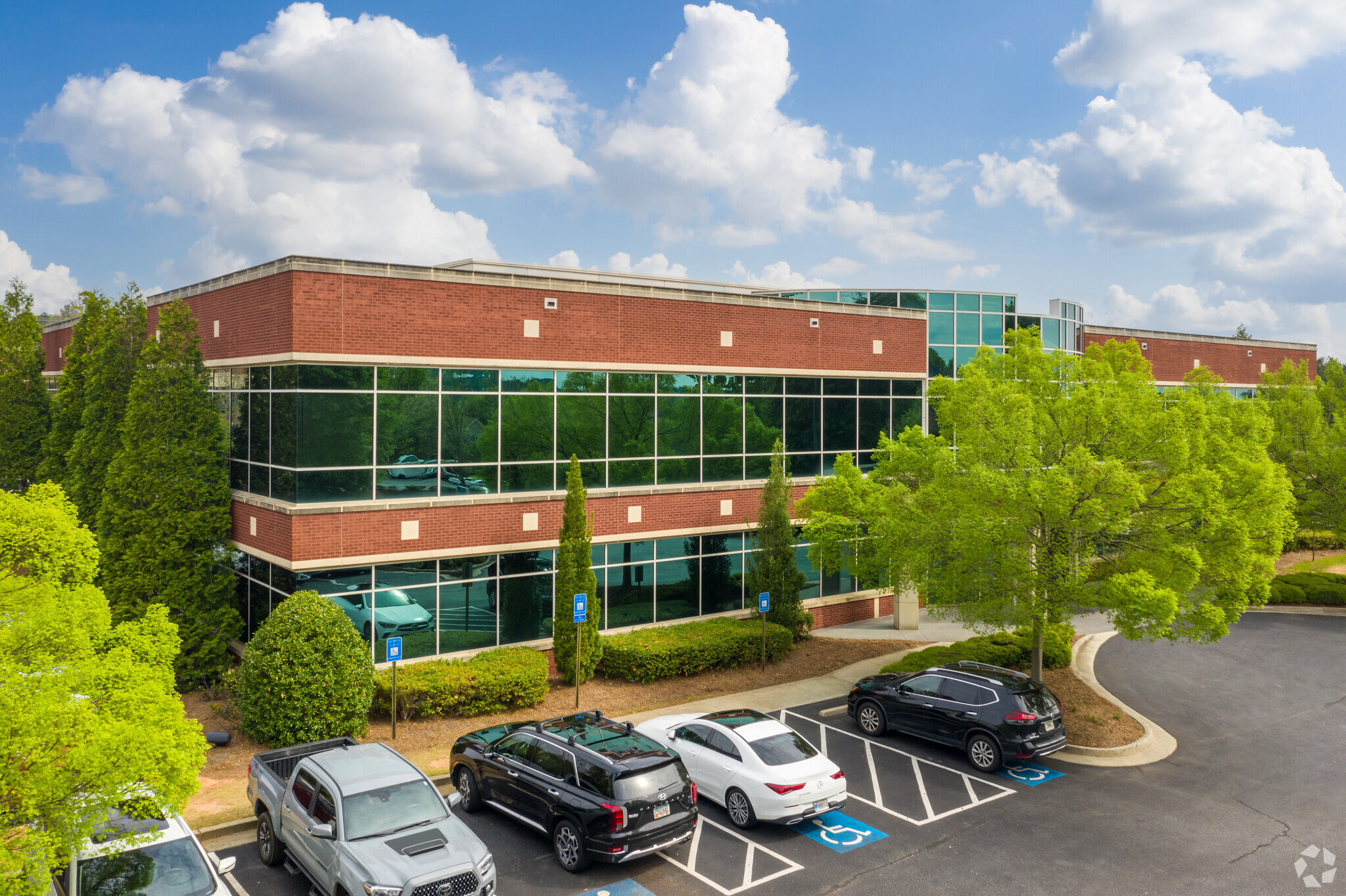 290 Country Club Dr, Stockbridge, GA for lease Building Photo- Image 1 of 7