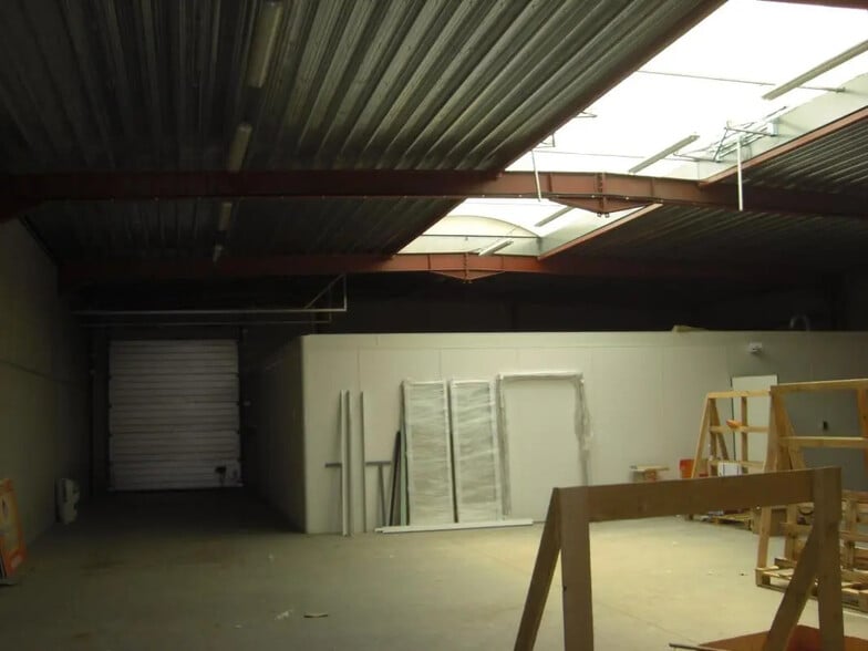 Office in Seclin for lease - Interior Photo - Image 3 of 4