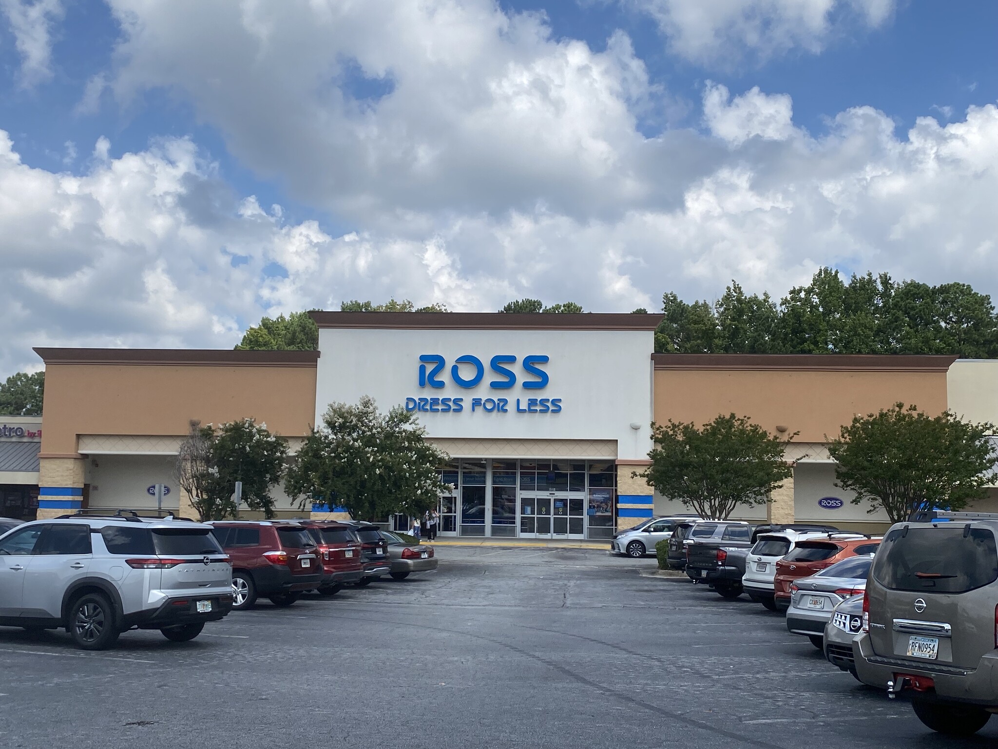 5152 Memorial Dr, Stone Mountain, GA for lease Building Photo- Image 1 of 8