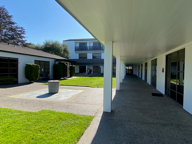 1291 E Hillsdale Blvd, Foster City, CA for lease - Building Photo - Image 3 of 8