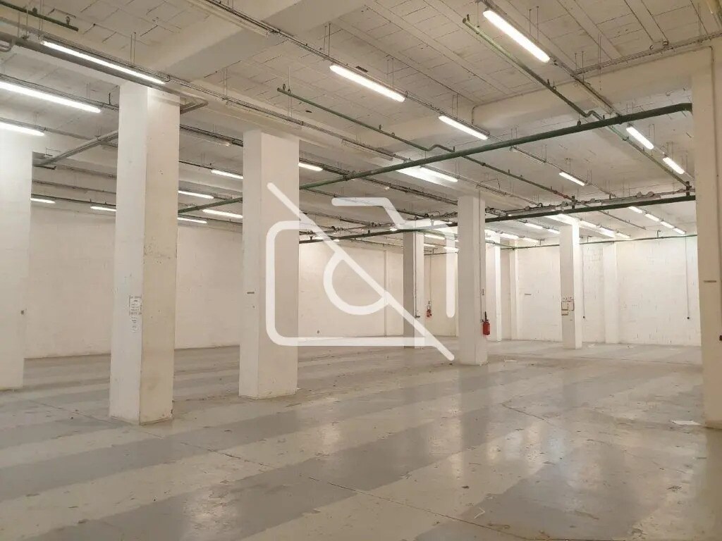 Industrial in Bagnolet for sale Interior Photo- Image 1 of 6