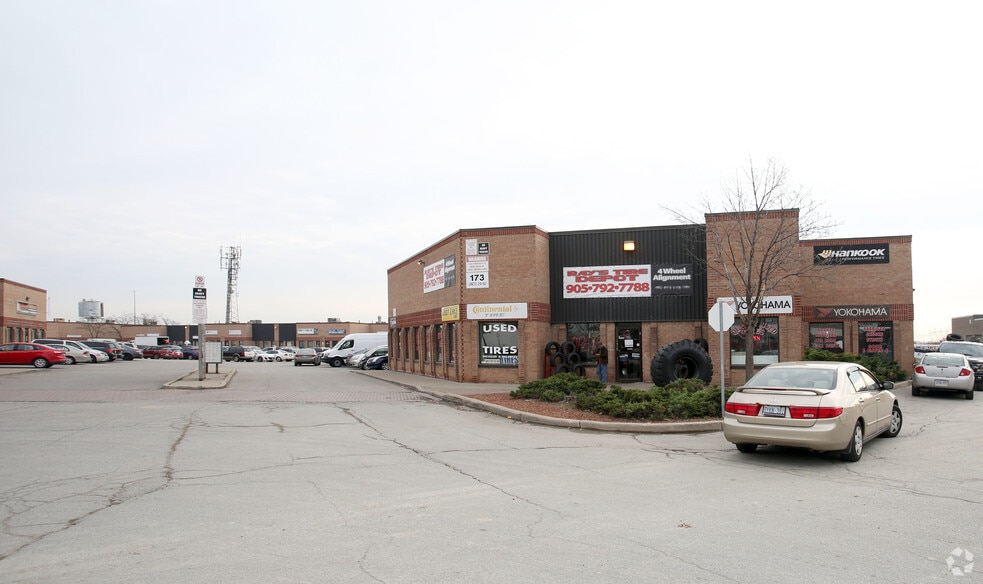 173 Advance Blvd, Brampton, ON L6T 4Z7