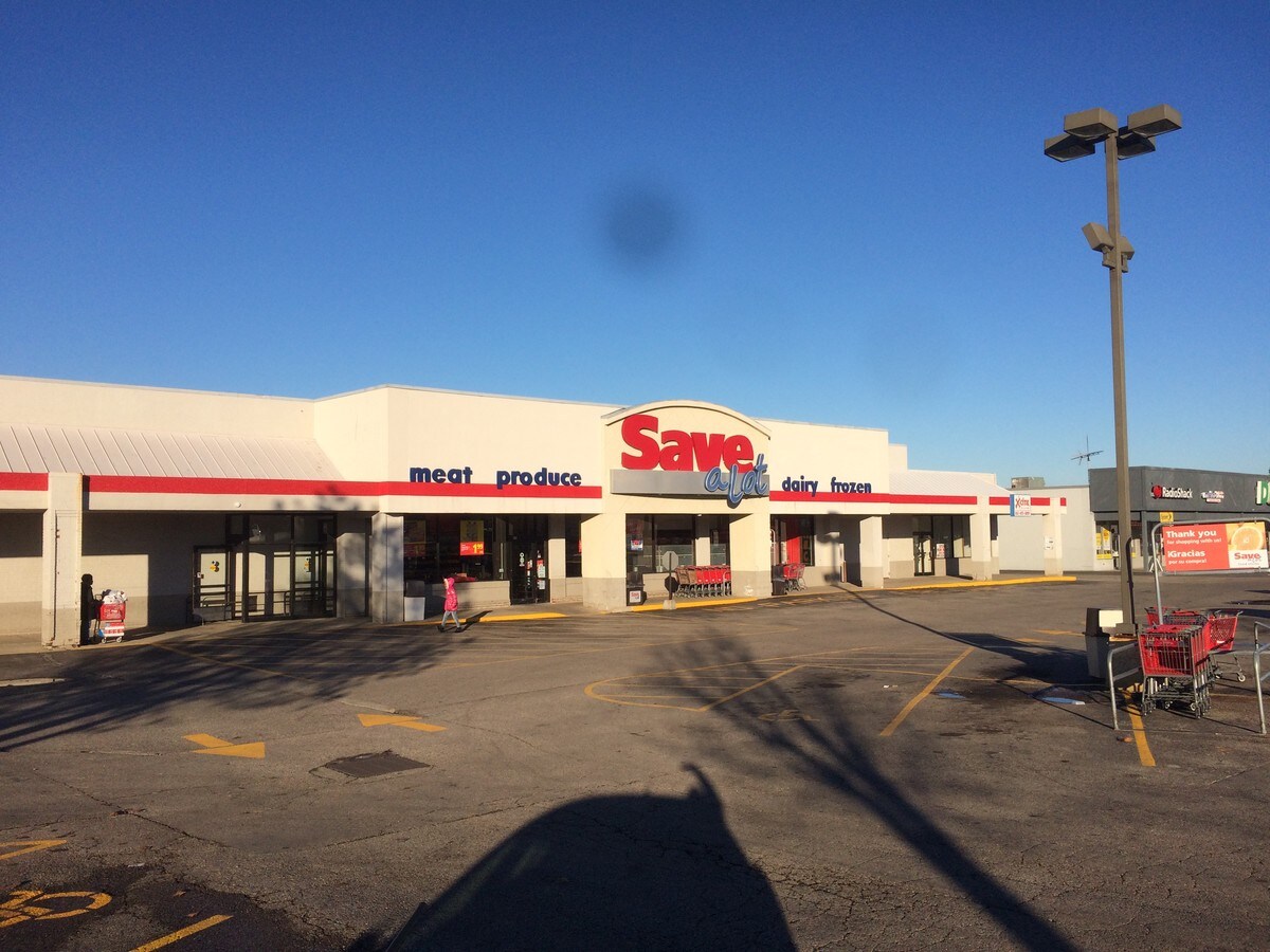 4216 52nd St, Kenosha, WI 53144