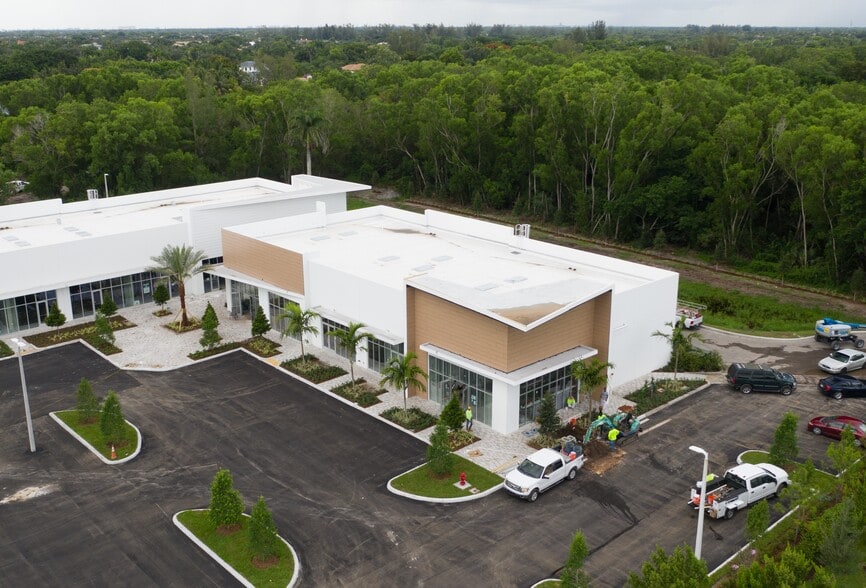 8732 W Atlantic Ave, Delray Beach, FL for lease - Construction Photo - Image 2 of 3