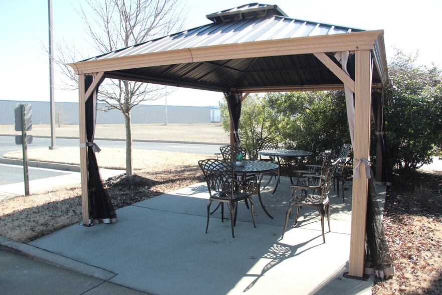 5020 Northshore Dr, North Little Rock, AR for lease - Building Photo - Image 3 of 10