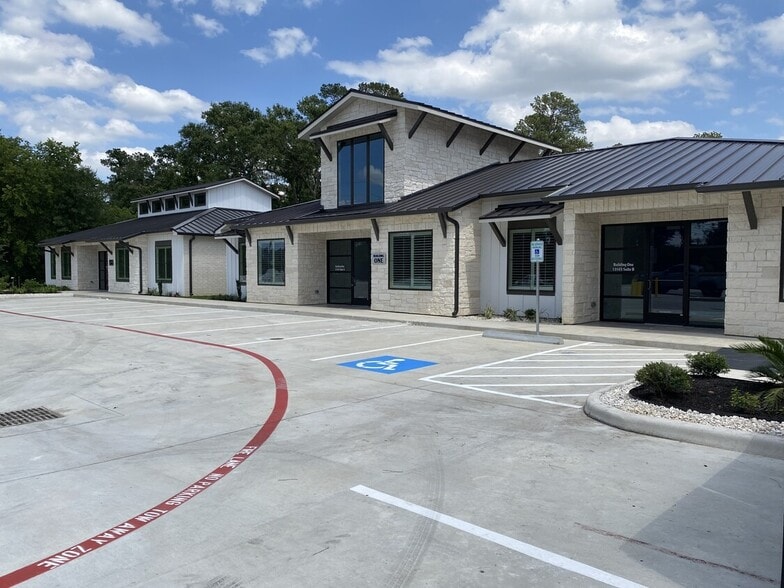 13145 Spring Cypress Rd, Cypress, TX for lease - Primary Photo - Image 3 of 22