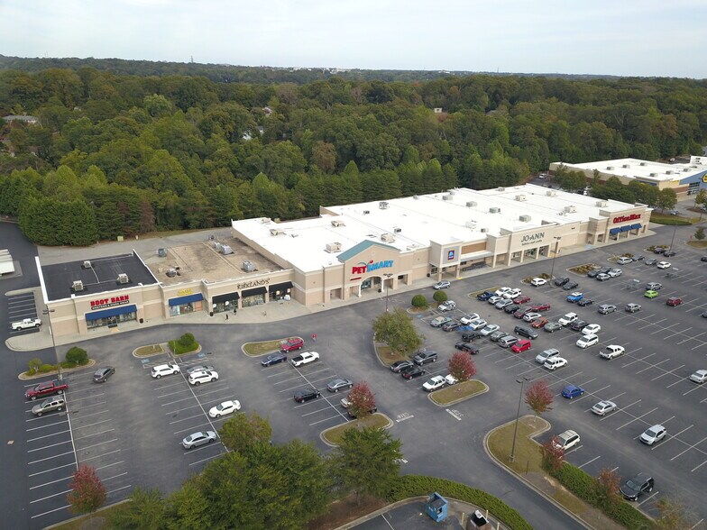 826890 Dawsonville Hwy, Gainesville, GA 30501