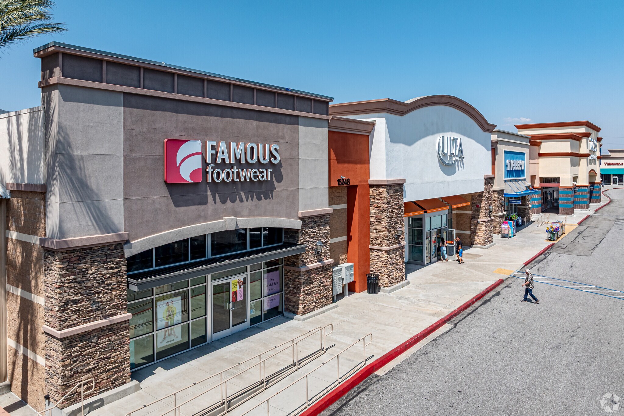 15242-15268 Summit Ave, Fontana, CA for sale Primary Photo- Image 1 of 1