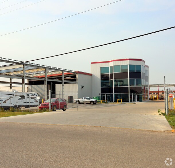 6208 72A Ave NW, Edmonton, AB for sale - Primary Photo - Image 1 of 1