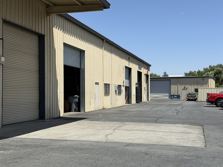 6450 Automall Pky, Gilroy, CA for lease - Building Photo - Image 2 of 2