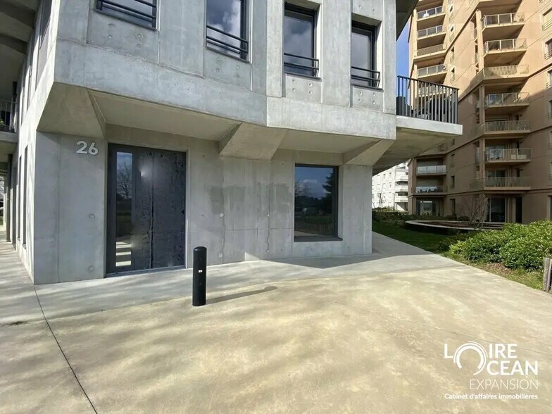 Retail in Nantes for sale - Building Photo - Image 2 of 8