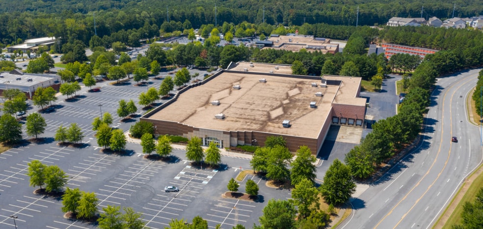 2350 Holcomb Bridge Rd, Roswell, GA for lease - Primary Photo - Image 1 of 3