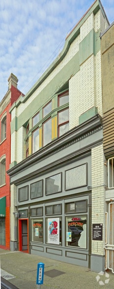 910 Gordon St, Victoria, BC for lease - Building Photo - Image 3 of 3