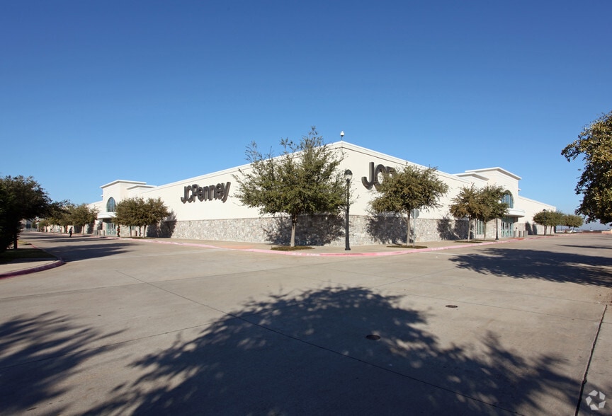 333 N Highway 67, Cedar Hill, TX for sale - Primary Photo - Image 1 of 1