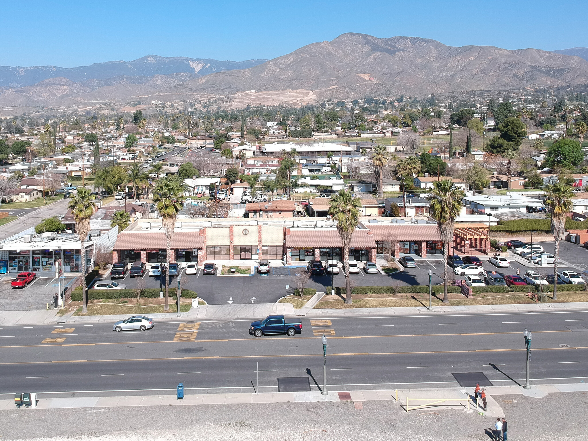 27194 Baseline St, Highland, CA for sale Primary Photo- Image 1 of 1