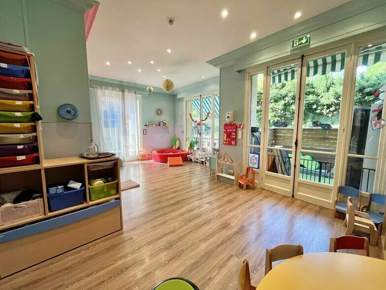 Office in Nice for lease - Building Photo - Image 1 of 8