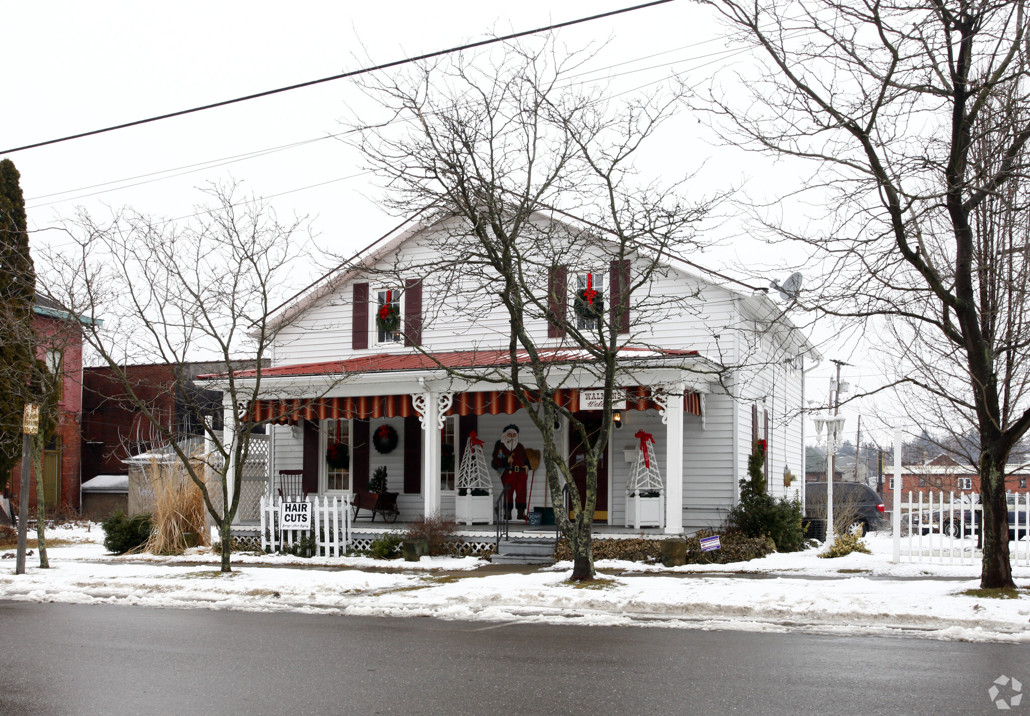 38 E Main St, East Palestine, OH for sale Primary Photo- Image 1 of 38