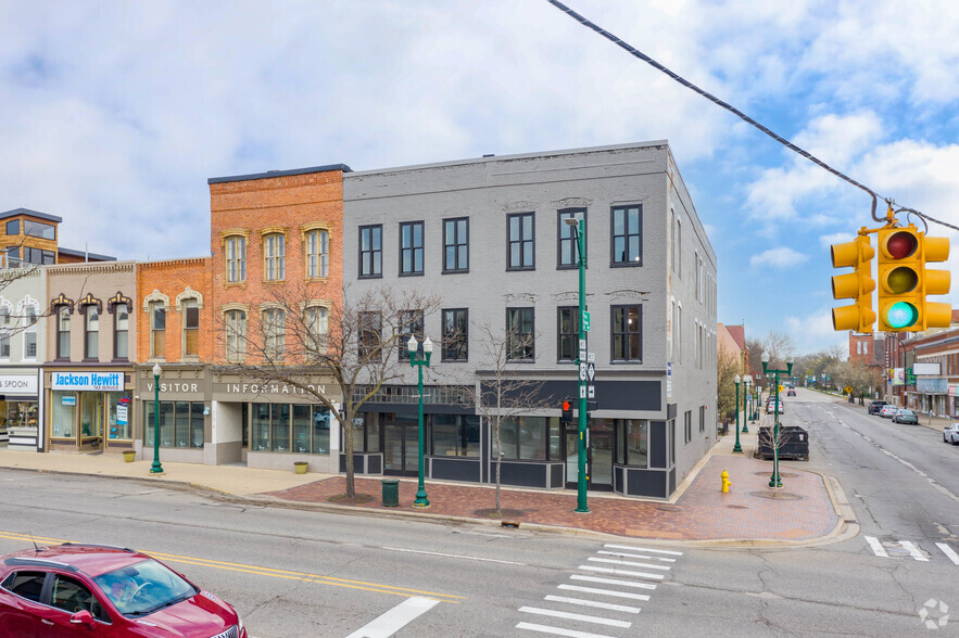 100-102 W Michigan Ave, Ypsilanti, MI for lease - Primary Photo - Image 1 of 3