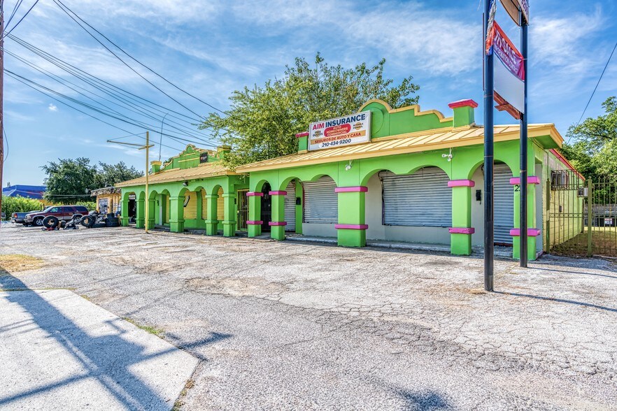 2518 Culebra Rd, San Antonio, TX 78228 Retail Property for Sale