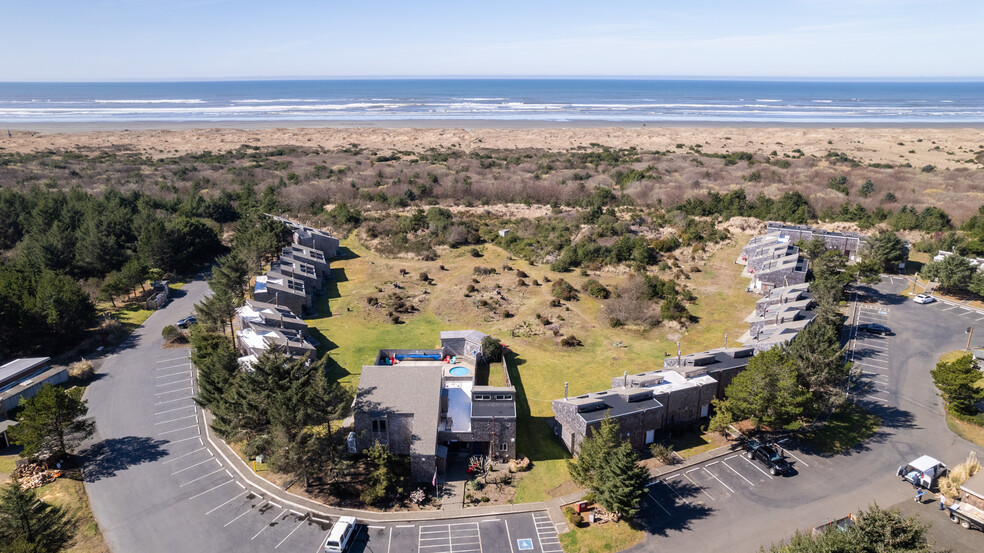 11 Chabot Rd, Copalis Beach, WA for sale - Building Photo - Image 1 of 71