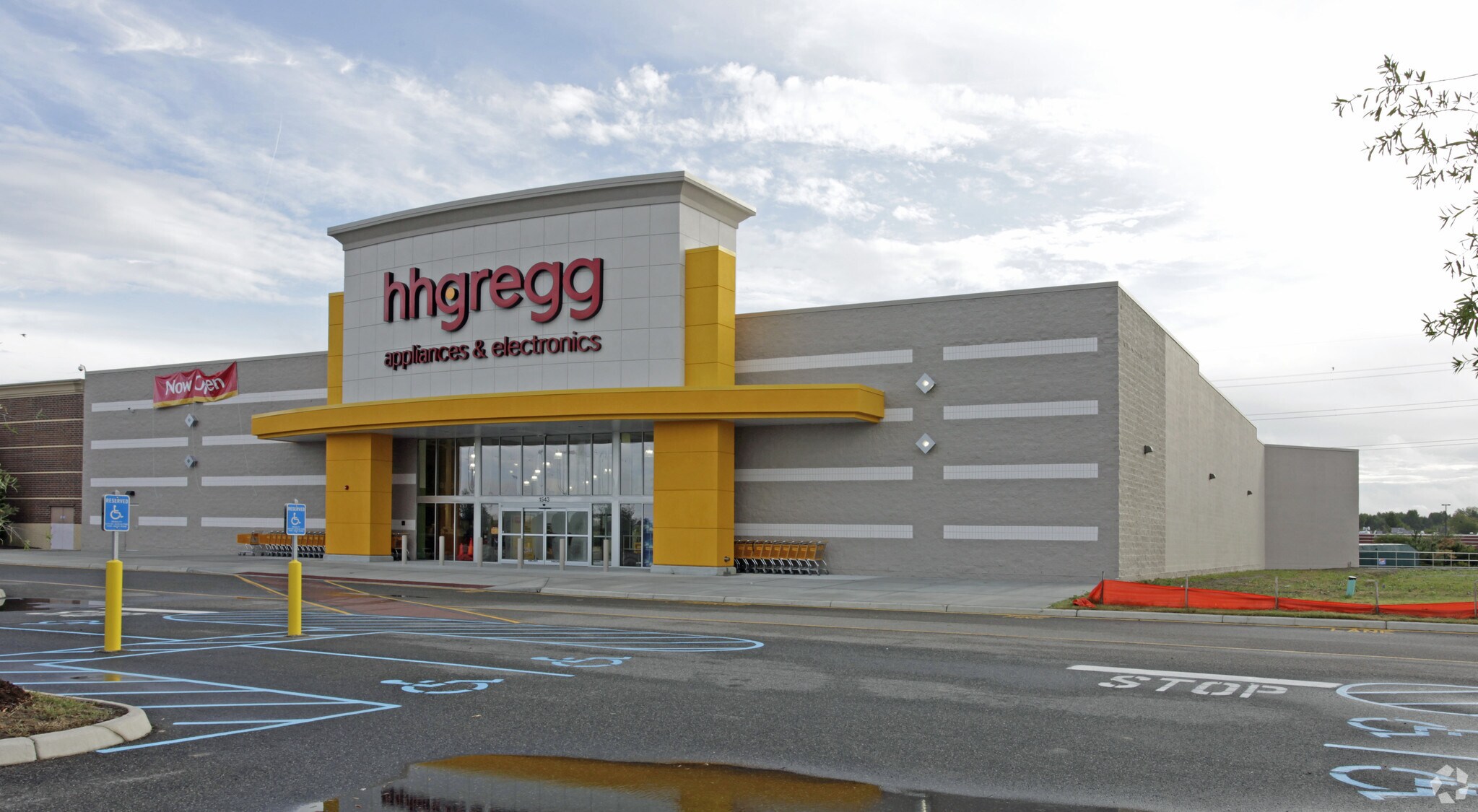 1543 Sams Cir, Chesapeake, VA for sale Primary Photo- Image 1 of 1