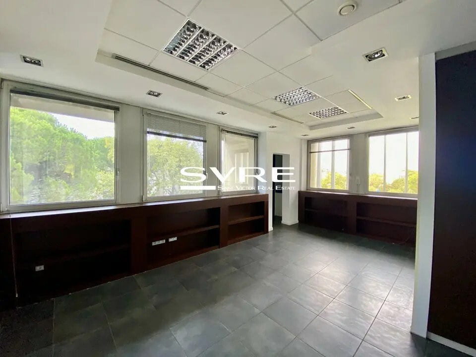 Office in Marseille for lease Interior Photo- Image 1 of 8