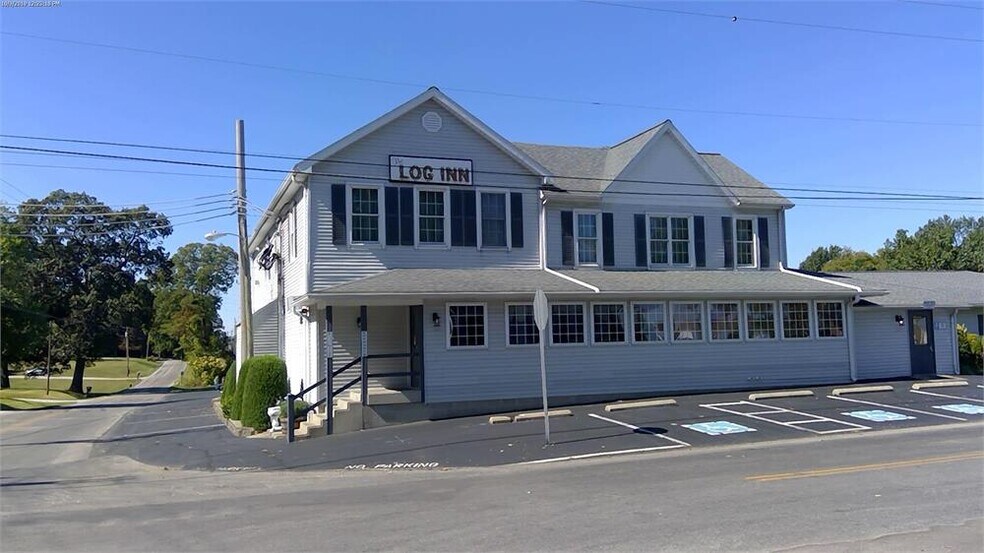 12491 S 200 E, Haubstadt, IN 47639