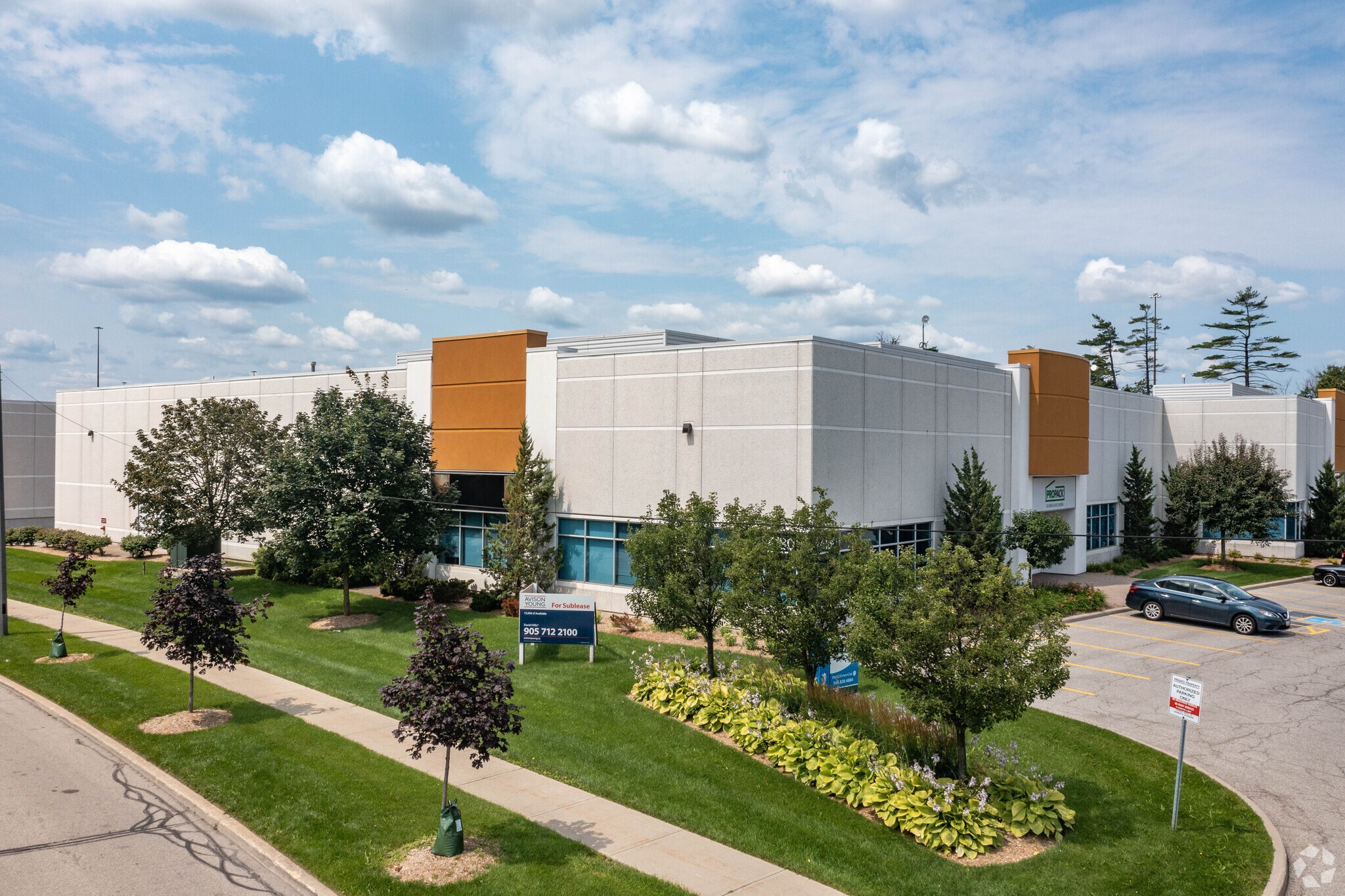 4180 Sladeview Cres, Mississauga, ON for sale Primary Photo- Image 1 of 1