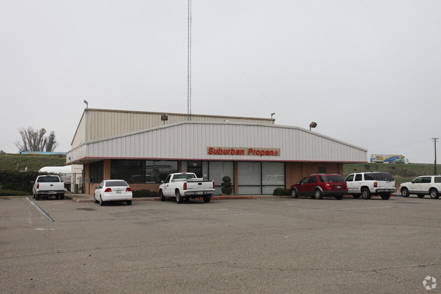 4625 N Golden State Blvd, Turlock, CA for lease - Building Photo - Image 2 of 2