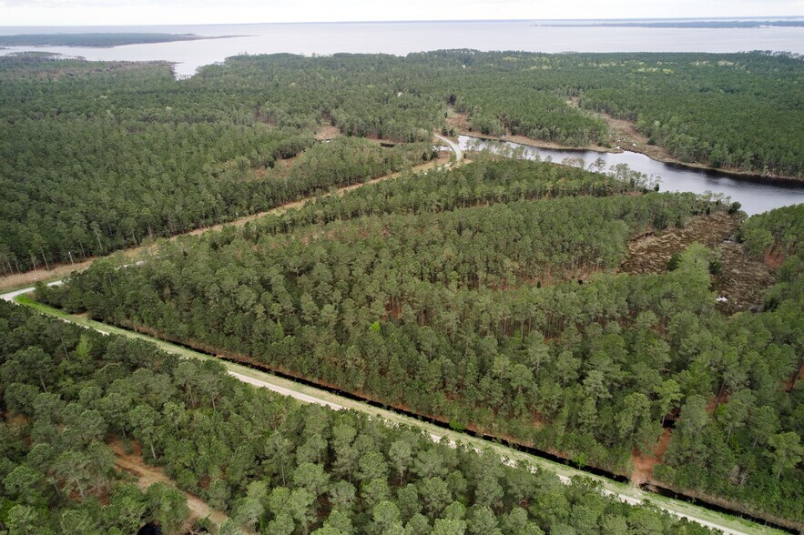 12 Sessoms rd, Scranton, NC 27875 Waterfront Land