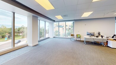501 Brickell Key Dr, Miami, FL for lease Interior Photo- Image 2 of 7