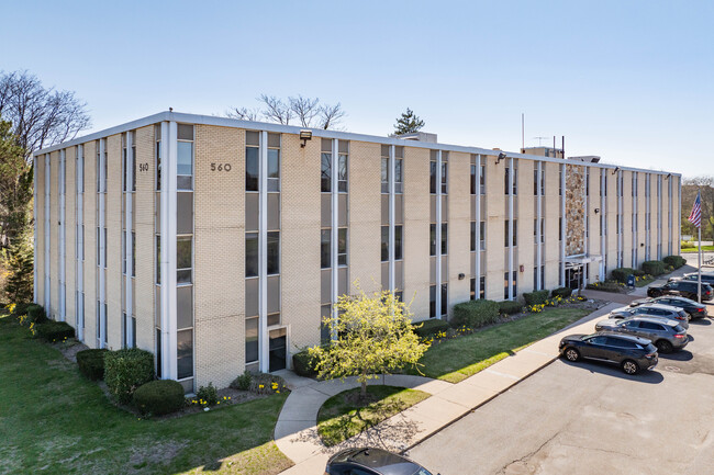 More details for 560 Broadhollow Rd, Melville, NY - Office for Sale