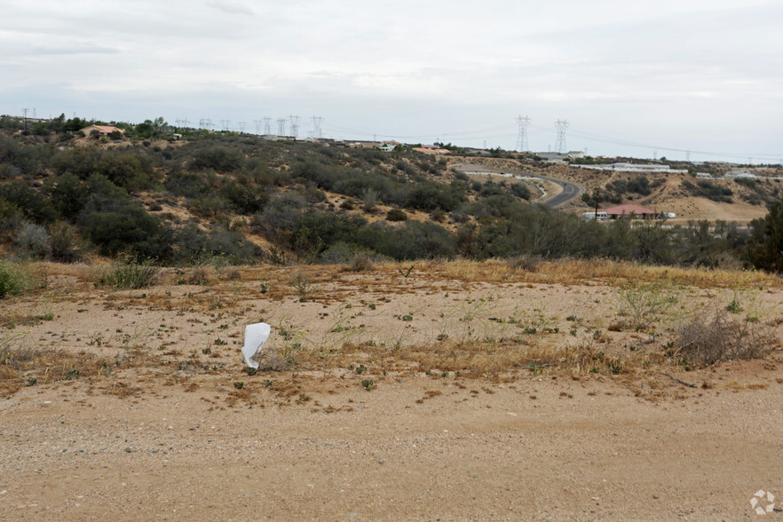 6238 Caliente Rd, Hesperia, CA for sale - Primary Photo - Image 1 of 1