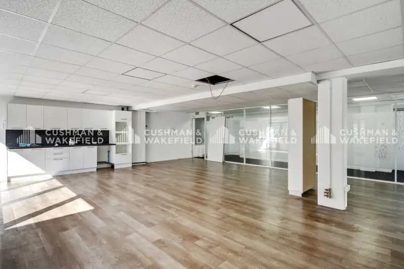 40 Rue Gabriel Crie, Malakoff for lease - Interior Photo - Image 1 of 14