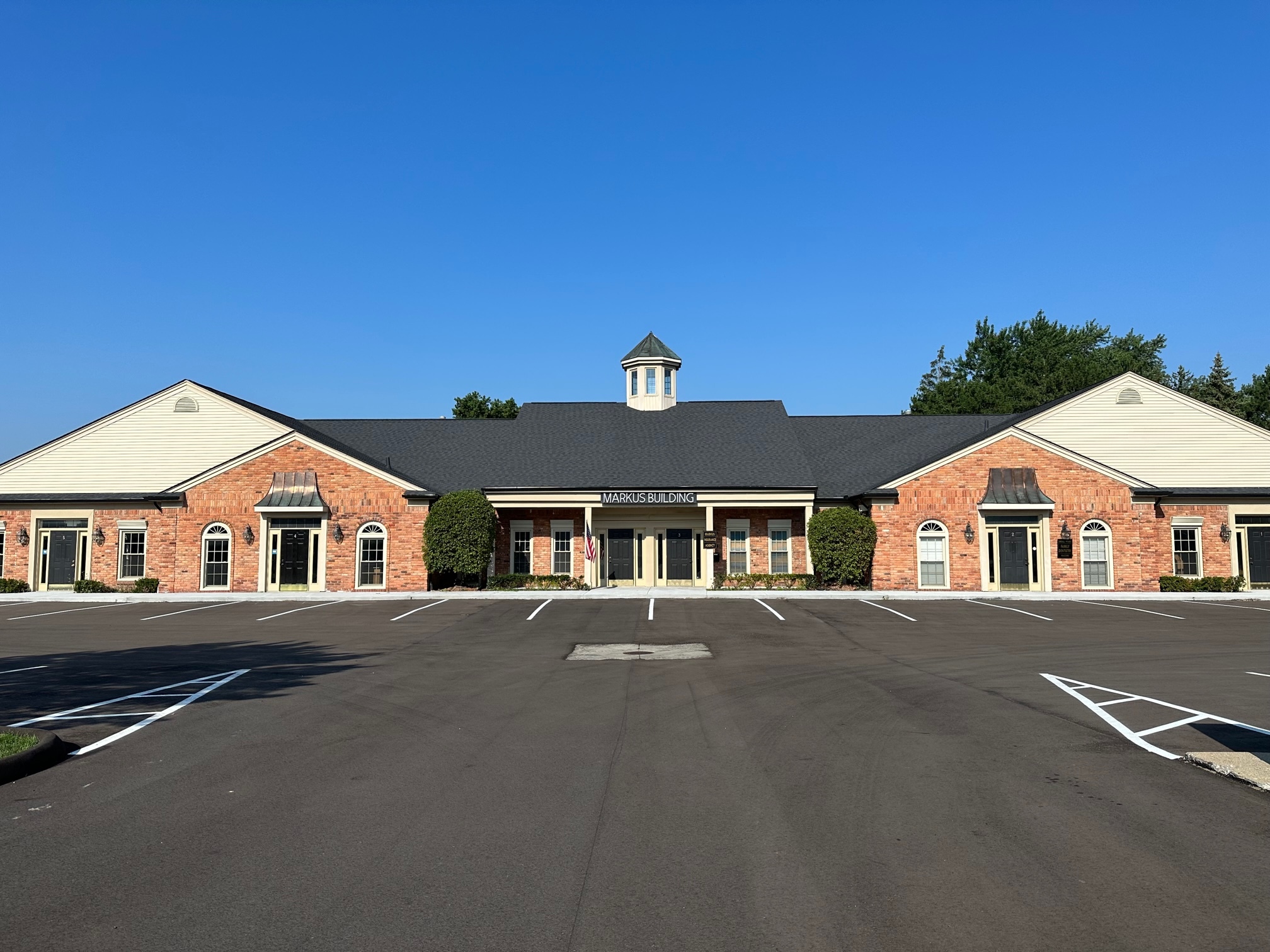 46401 Romeo Plank Rd, Macomb Township, MI for lease Building Photo- Image 1 of 22