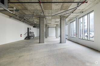 2350 Rue Saint-Patrick, Montréal, QC for lease Interior Photo- Image 2 of 7