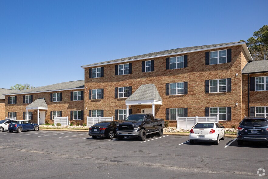 1568 N King St, Hampton, VA for sale - Primary Photo - Image 1 of 1