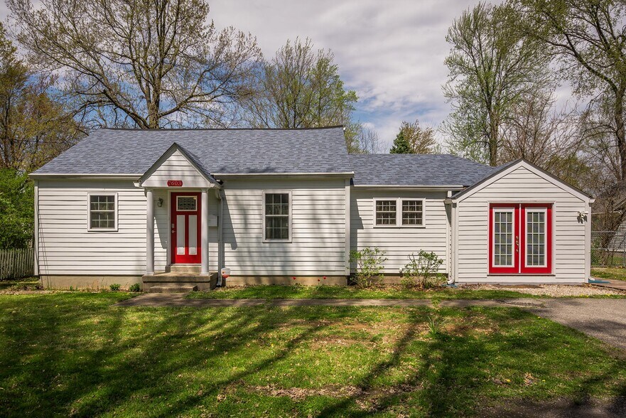 7603 New La Grange Rd, Louisville, KY 40222
